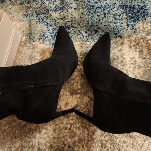 Calvin Klien Booties